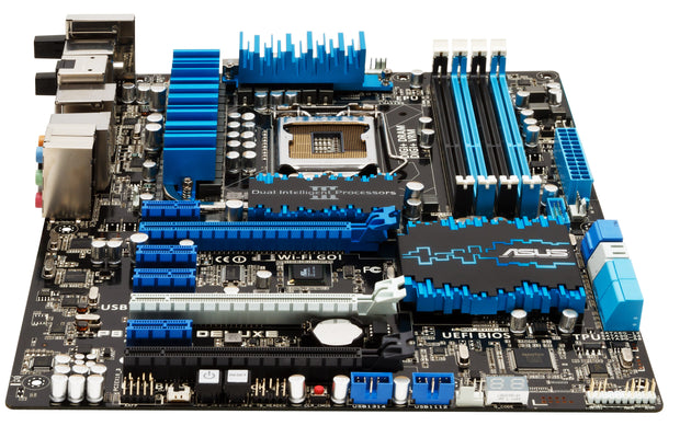 Asus P8z77-V Deluxe - Gaming Motherboard